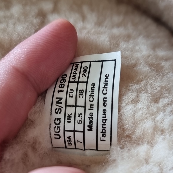 UGG boots - Picture 7 of 8